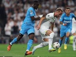 它凭借严谨 它凭借严谨